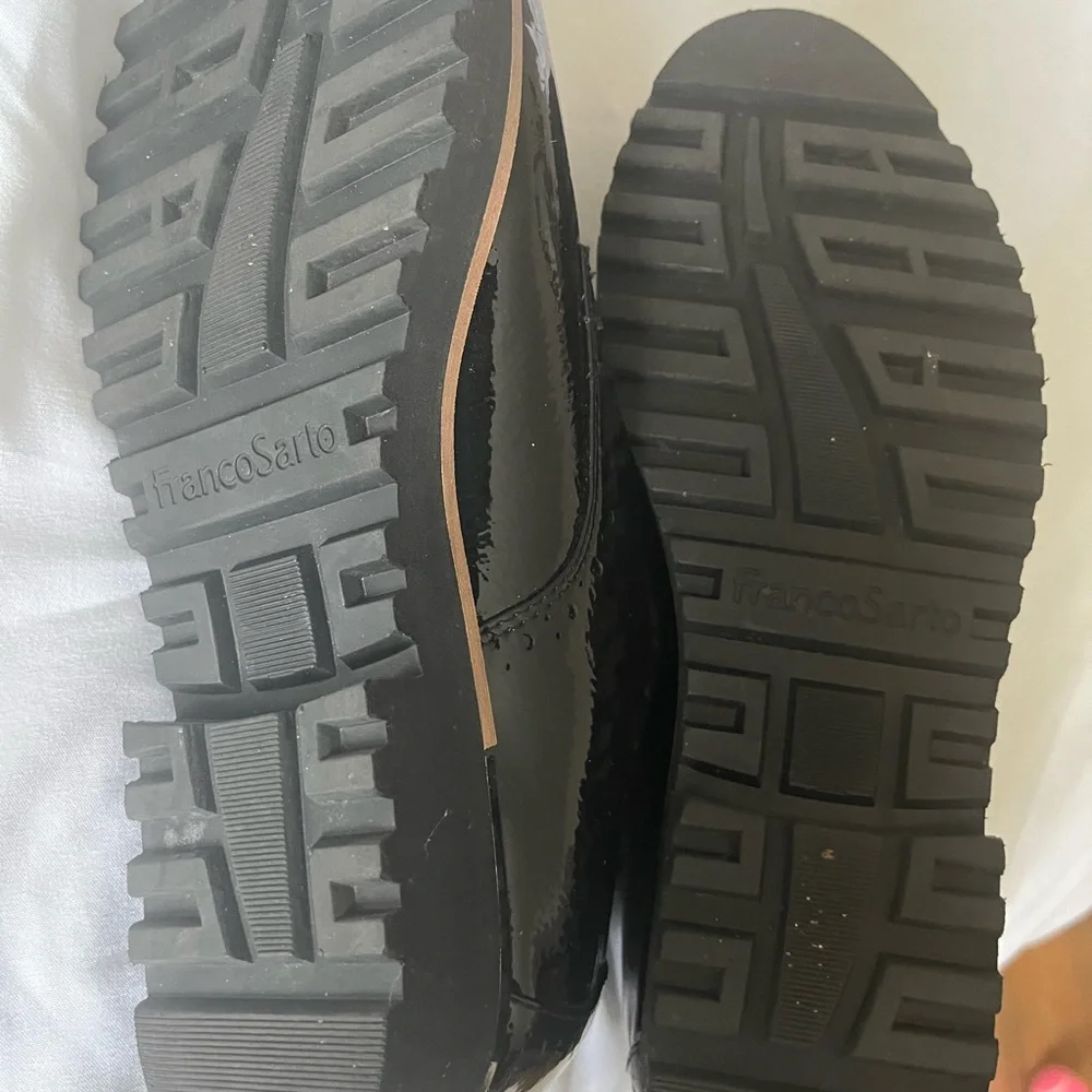 Shoes - Picture 5 of 5